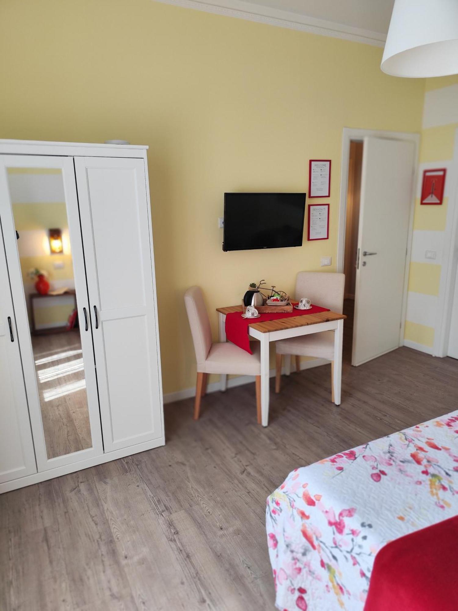La Bicicletta Rooms Cremona Exterior photo